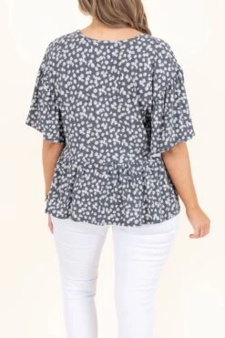 See The Flowers Top, Navy Floral -Chic Soul Store SeeTheFlowersTop NavyFloral 2