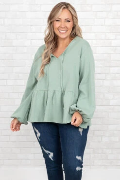 She Loves Me Top, Green