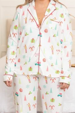 Snow Wishes Long Sleeve Pajama Top, White -Chic Soul Store SnowWishesLongSleevePajamaTop White2