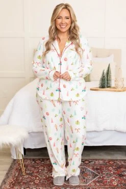 Snow Wishes Pajama Pants, White 11 Snow Wishes Pajama Pants, White -Chic Soul Store SnowWishesPajamaPants White5