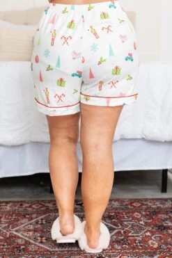 Snow Wishes Pajama Shorts, White 12 Snow Wishes Pajama Shorts, White -Chic Soul Store SnowWishesPajamaShorts White1
