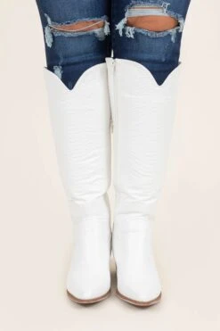 So Unforgettable Boots, White -Chic Soul Store SoUnforgettableBoots White 3
