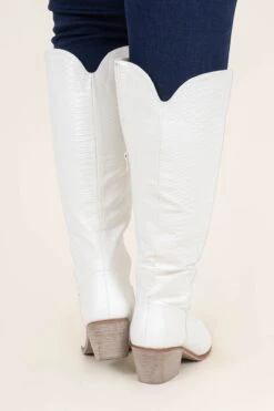 So Unforgettable Boots, White -Chic Soul Store SoUnforgettableBoots White 5