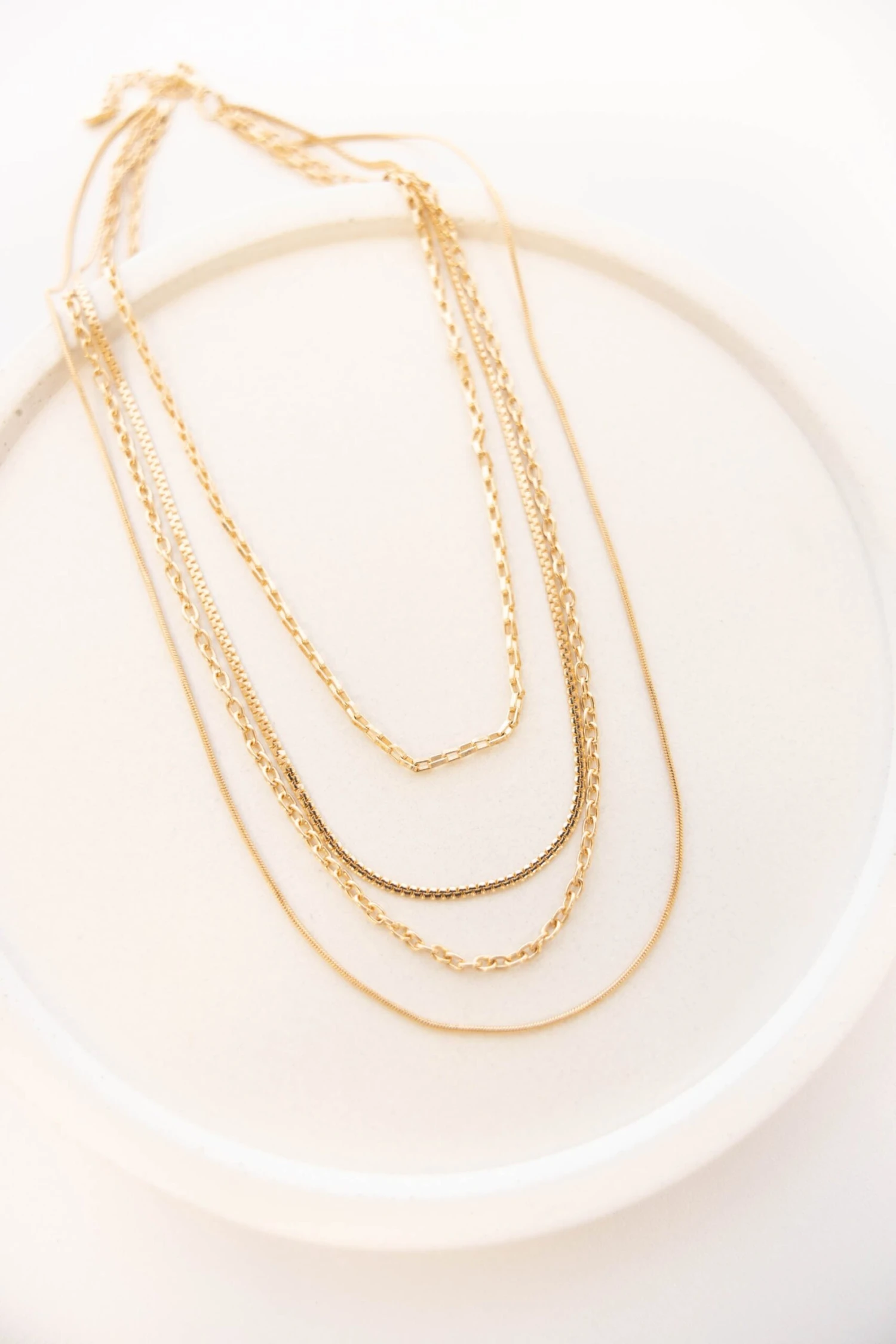 Spoil Me Necklace, Gold 3 Spoil Me Necklace, Gold