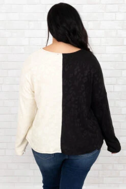 Standing Out Top, Black -Chic Soul Store StandingOutTop Black 0031