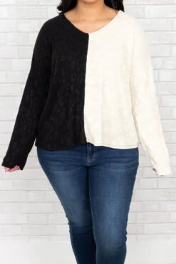 Standing Out Top, Black -Chic Soul Store StandingOutTop Black 0032