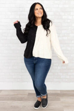 Standing Out Top, Black -Chic Soul Store StandingOutTop Black 0035