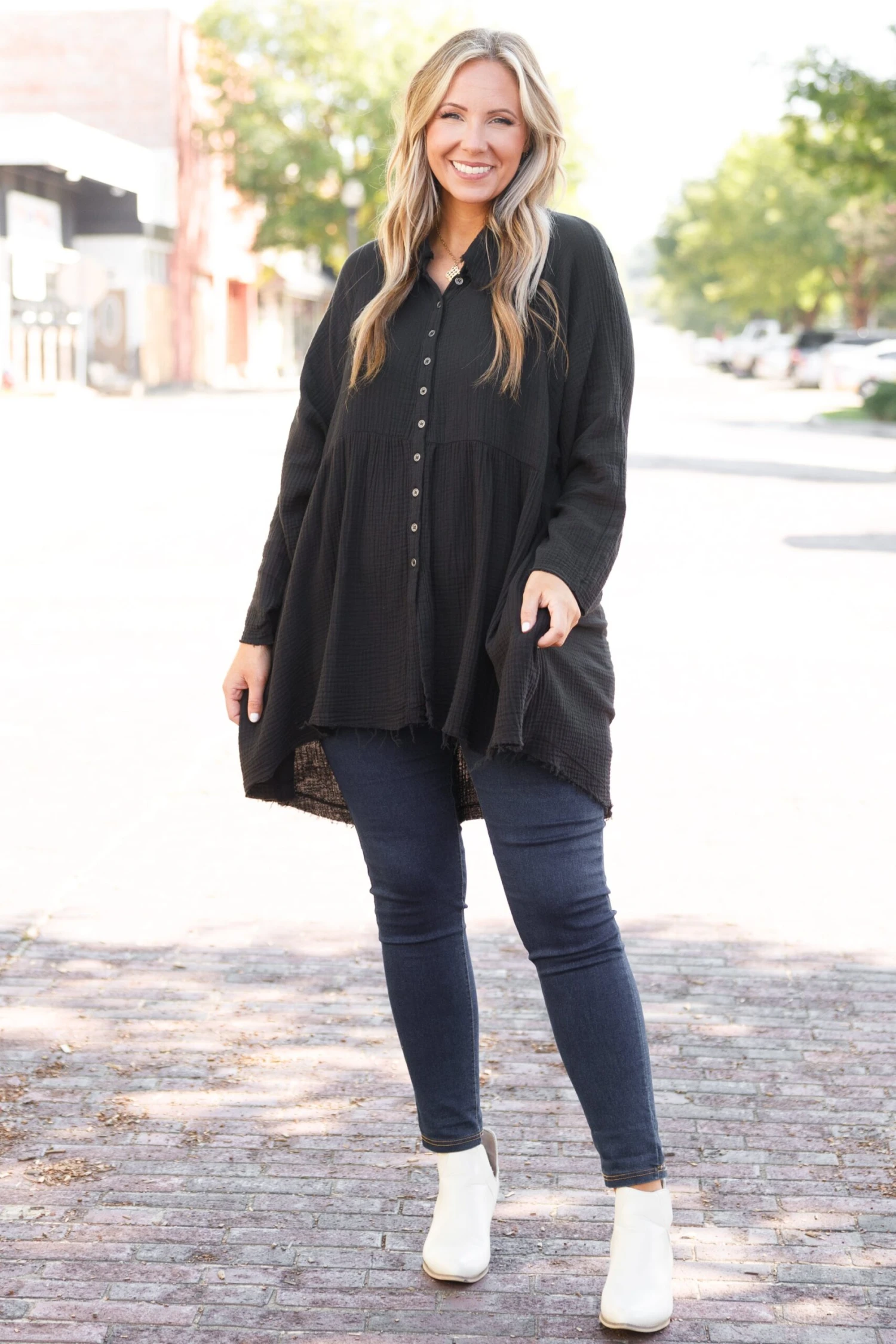 Stuck In Her Daydream Top, Black 5 Stuck In Her Daydream Top, Black - Image 3