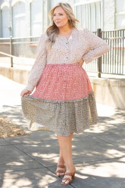 Surrounded By Flowers Dress, White 10 Surrounded By Flowers Dress, White -Chic Soul Store SurroundedByFlowersDress White 0500