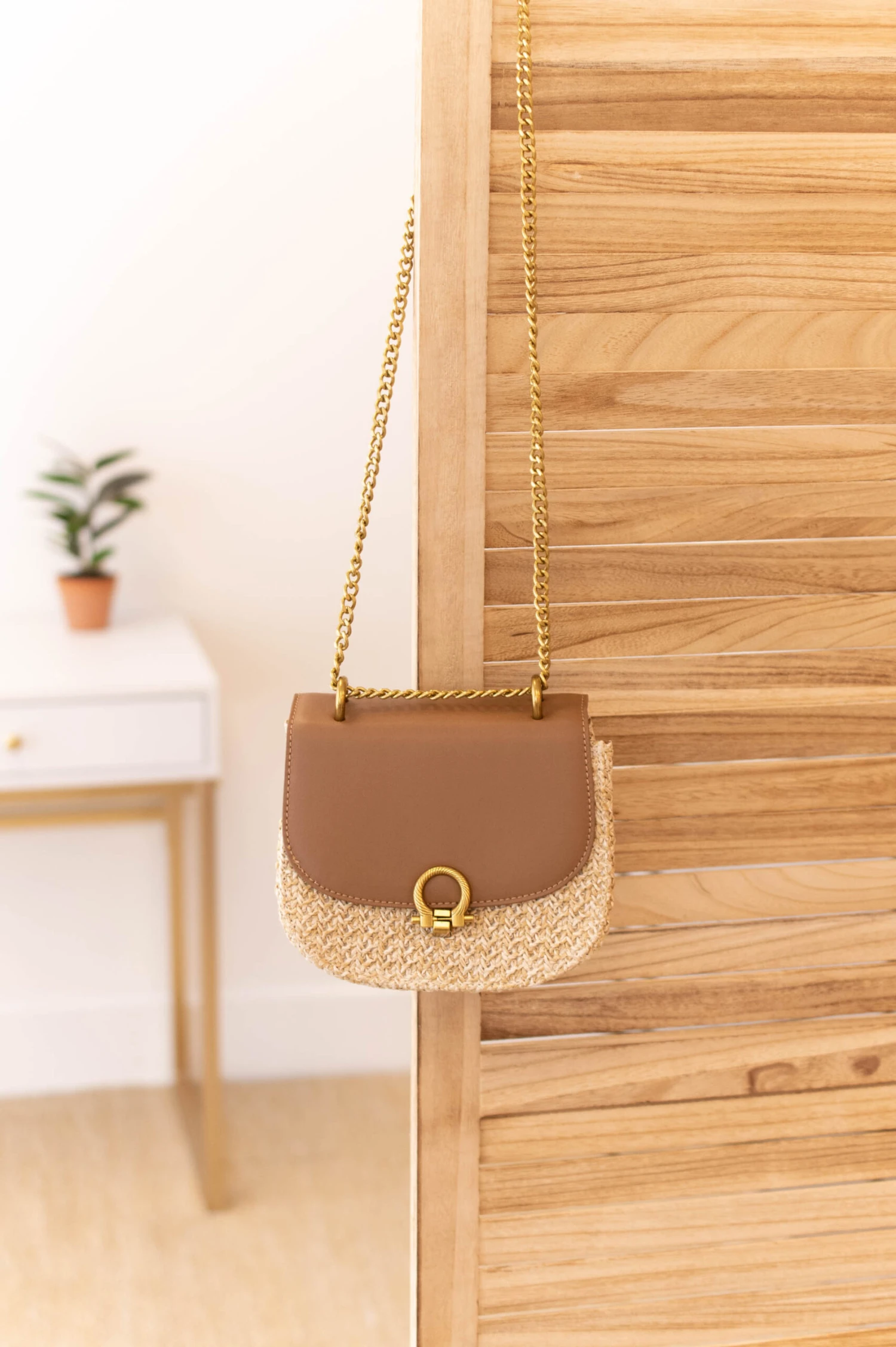 Sweet And Free Handbag, Brown 4 Sweet And Free Handbag, Brown - Image 2