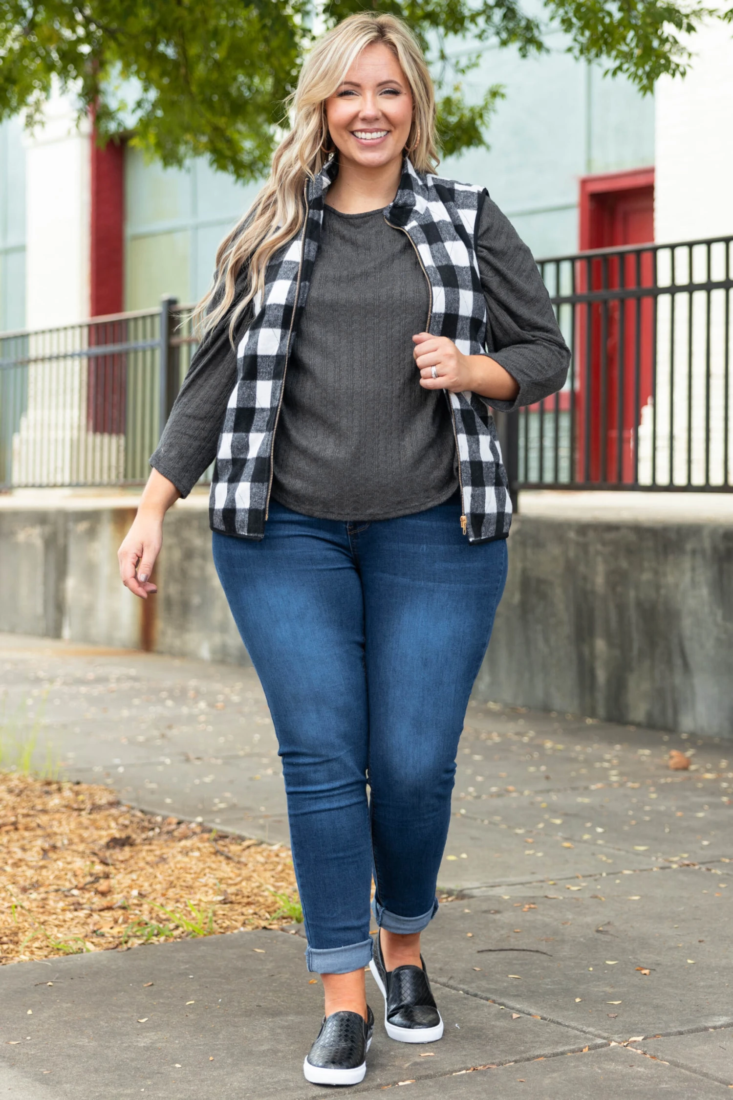 Tell Myself Later Vest, Black-Ivory 4 Tell Myself Later Vest, Black-Ivory - Image 2