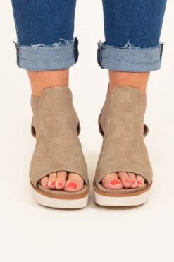 The First Move Heels, Taupe -Chic Soul Store TheFirstMoveHeels Taupe 3