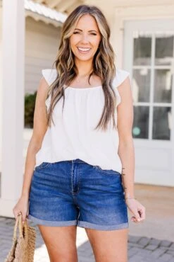 Tour The Town Shorts, Dark Wash 11 Tour The Town Shorts, Dark Wash -Chic Soul Store TourTheTownShorts DarkWash 4