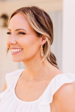 Twinkling Eyes Earrings, Gold -Chic Soul Store TwinklingEyesEarrings Gold 3