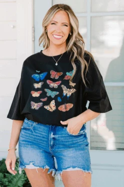 Feeling Butterflies Boyfriend Tee, Black