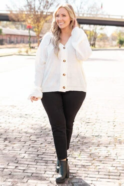 Upstate Destinations Cardigan, White -Chic Soul Store UpstateDestinationsCardigan White 1811