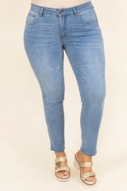 Walking In LA Jeans, Light Wash -Chic Soul Store WalkingInLAJeans LightWash 8721
