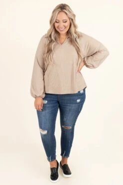 Watching The World Top, Taupe 10 Watching The World Top, Taupe -Chic Soul Store WatchingTheWorldTop Taupe 9657