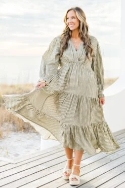 Weekend Daydream Midi Dress, Grey 11 Weekend Daydream Midi Dress, Grey -Chic Soul Store WeekendDaydreamMidiDress Grey 6