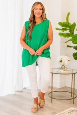 Workin' For The Weekend Top, Kelly Green 11 Workin' For The Weekend Top, Kelly Green -Chic Soul Store Workin ForTheWeekendTop KellyGreen 3