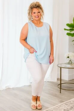 Workin' For The Weekend Top, Sky Blue 11 Workin' For The Weekend Top, Sky Blue -Chic Soul Store Workin ForTheWeekendTop SkyBlue 4