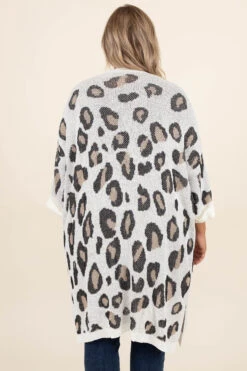 Worth The Hype Cardigan, Ivory-Taupe 12 Worth The Hype Cardigan, Ivory-Taupe -Chic Soul Store WorthTheHypeCardigan Ivory Taupe 9733