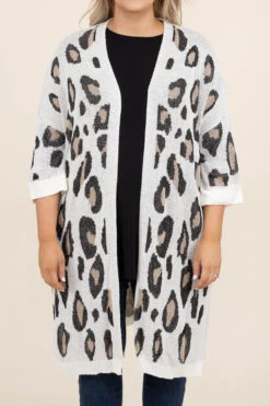 Worth The Hype Cardigan, Ivory-Taupe 11 Worth The Hype Cardigan, Ivory-Taupe -Chic Soul Store WorthTheHypeCardigan Ivory Taupe 9734