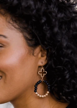 Wrapped In Clover Earrings, Black