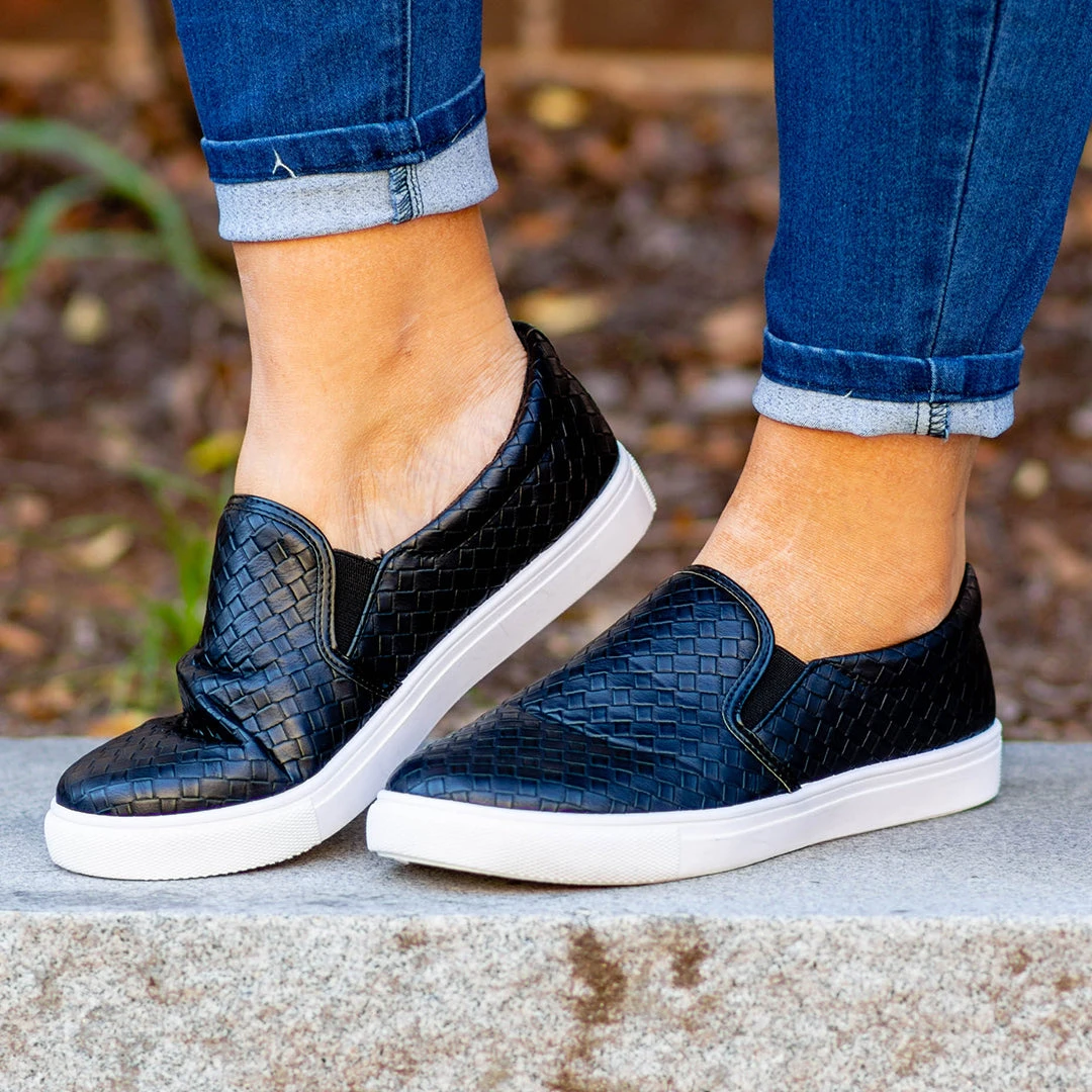 Grand Prize Slides, Black-White 7 Grand Prize Slides, Black-White - Image 5